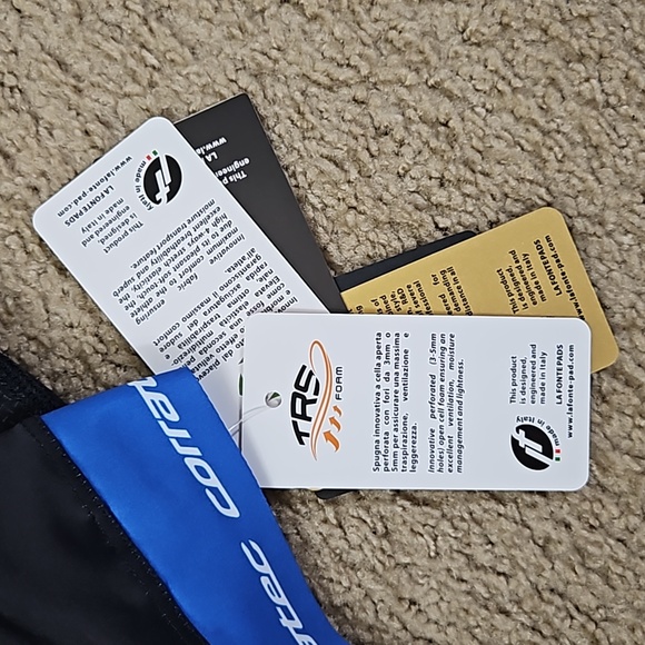 Cycling jersey and bib - Picture 6 of 9